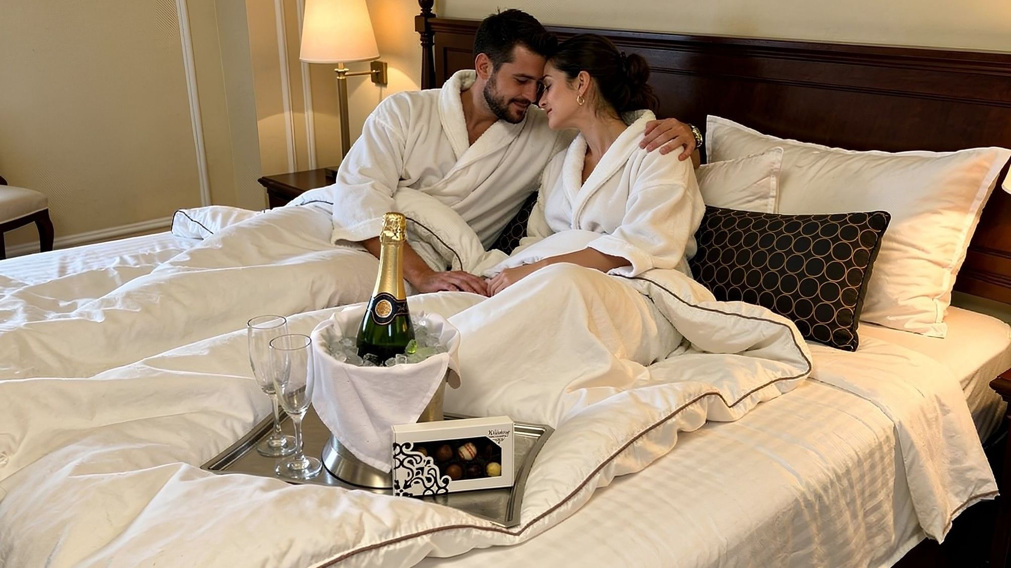 {item.first_photo.alt}