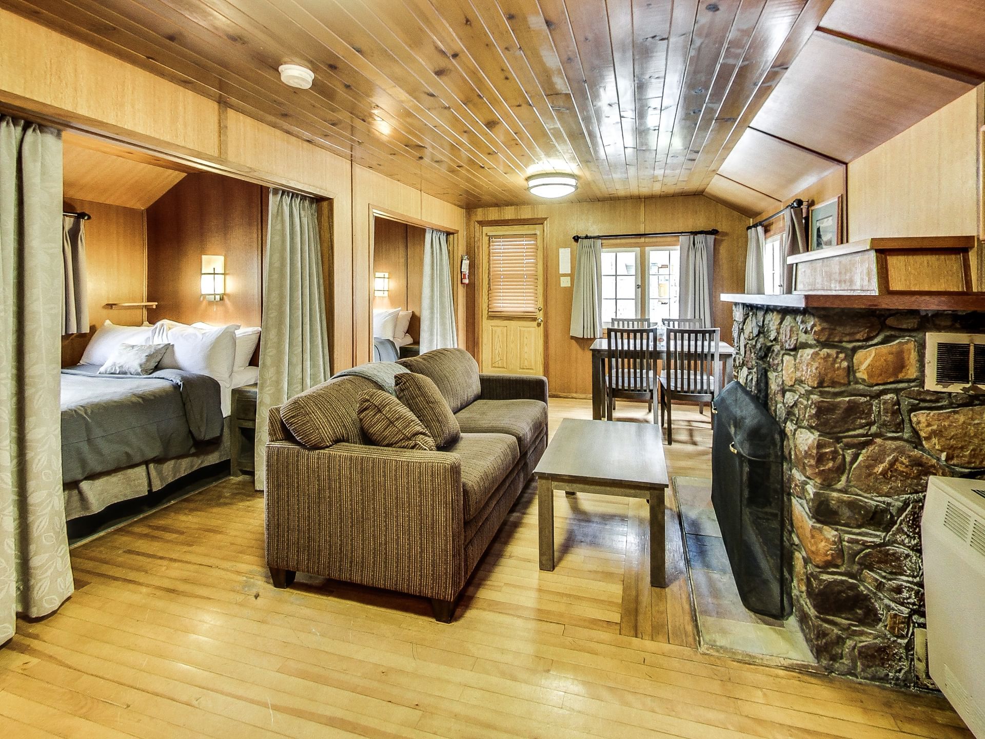 Columbia Double Cabin