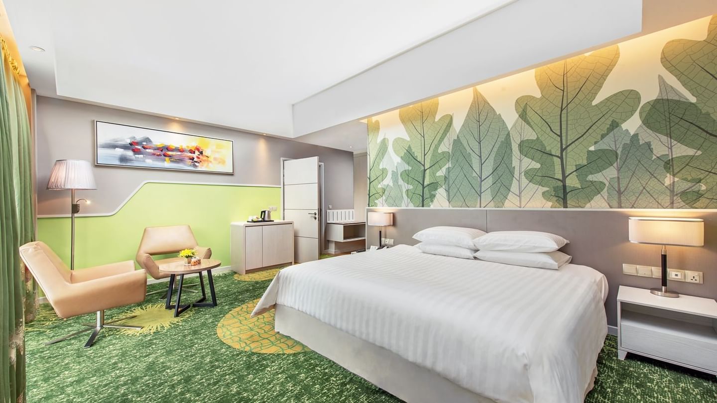 Bedroom with king size bed in Sunway Velocity Hotel Junior Suite