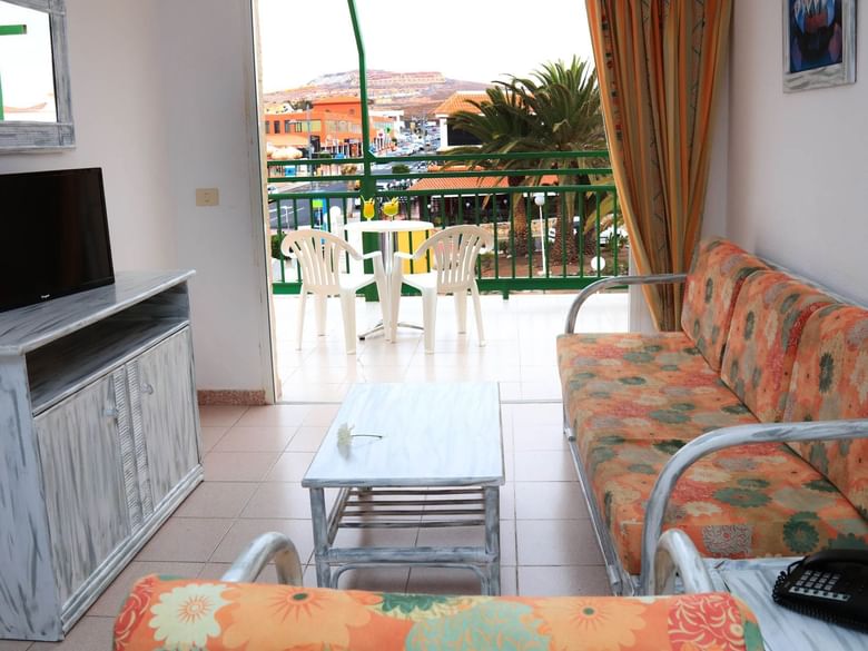 Ein Schlafzimmer Apartments Poolblick