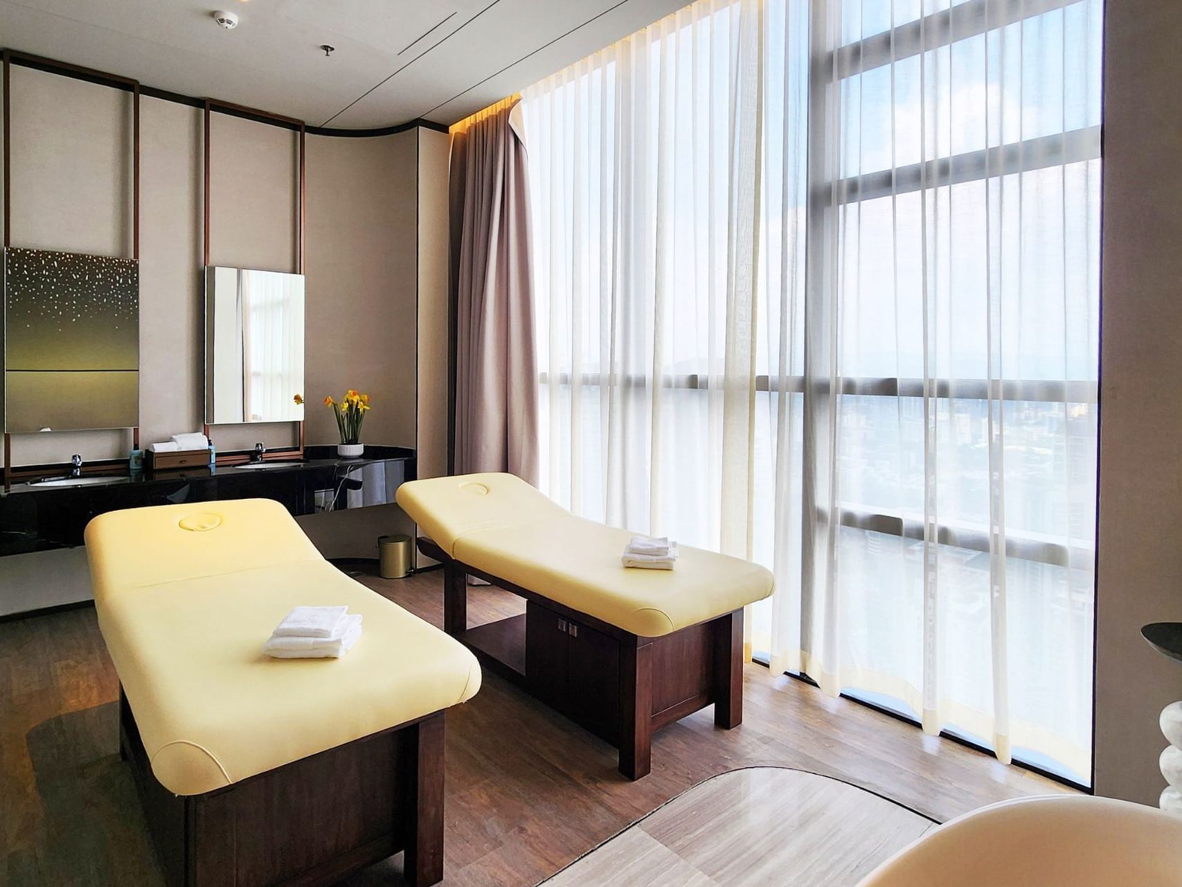 Two massage beds & a bathtub in Lex Spa at Imperial Lexis, the best luxury spa in Kuala Lumpur