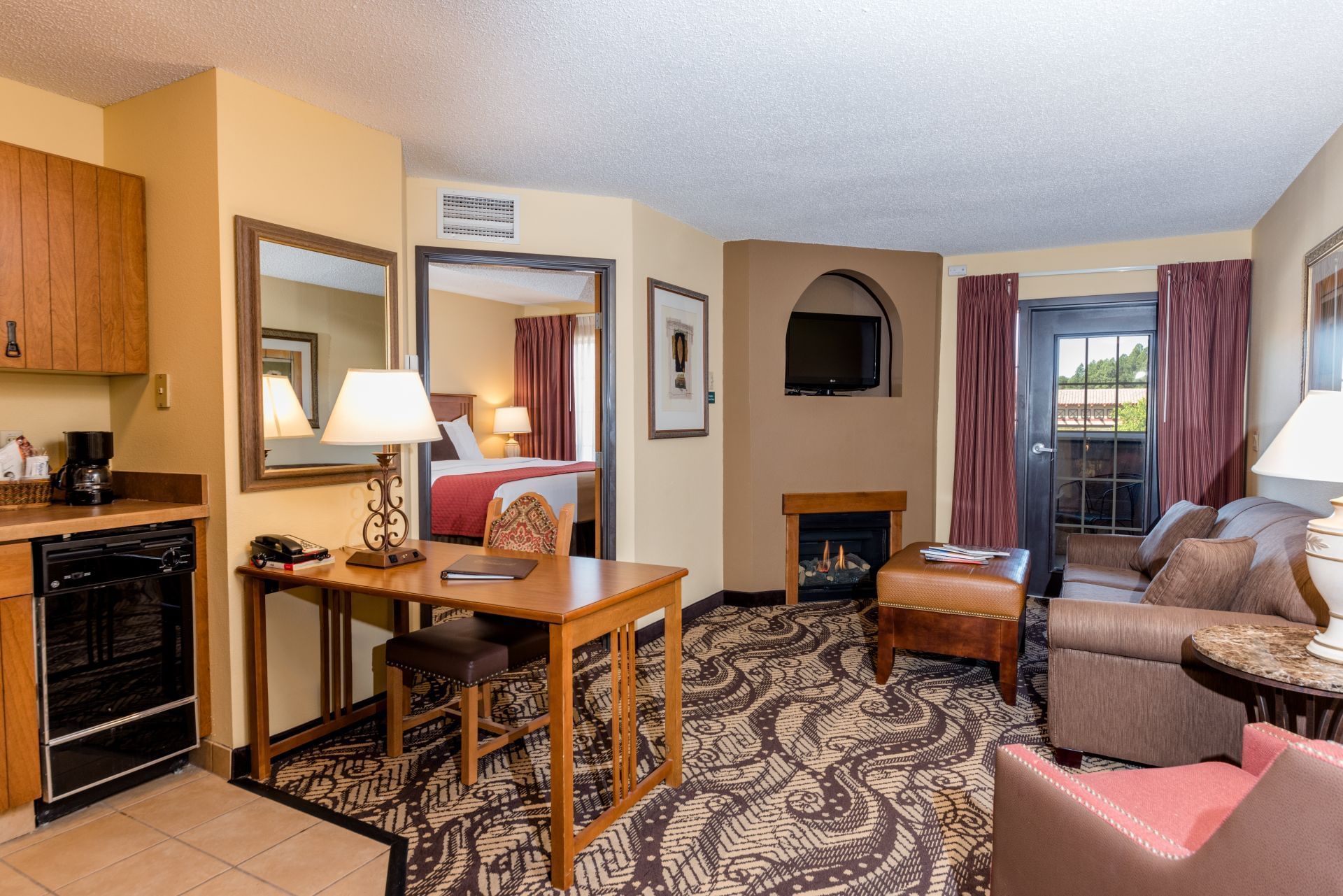 Places To Stay In Ruidoso NM MCM Elegant Lodge Suites   King Suite Opt 