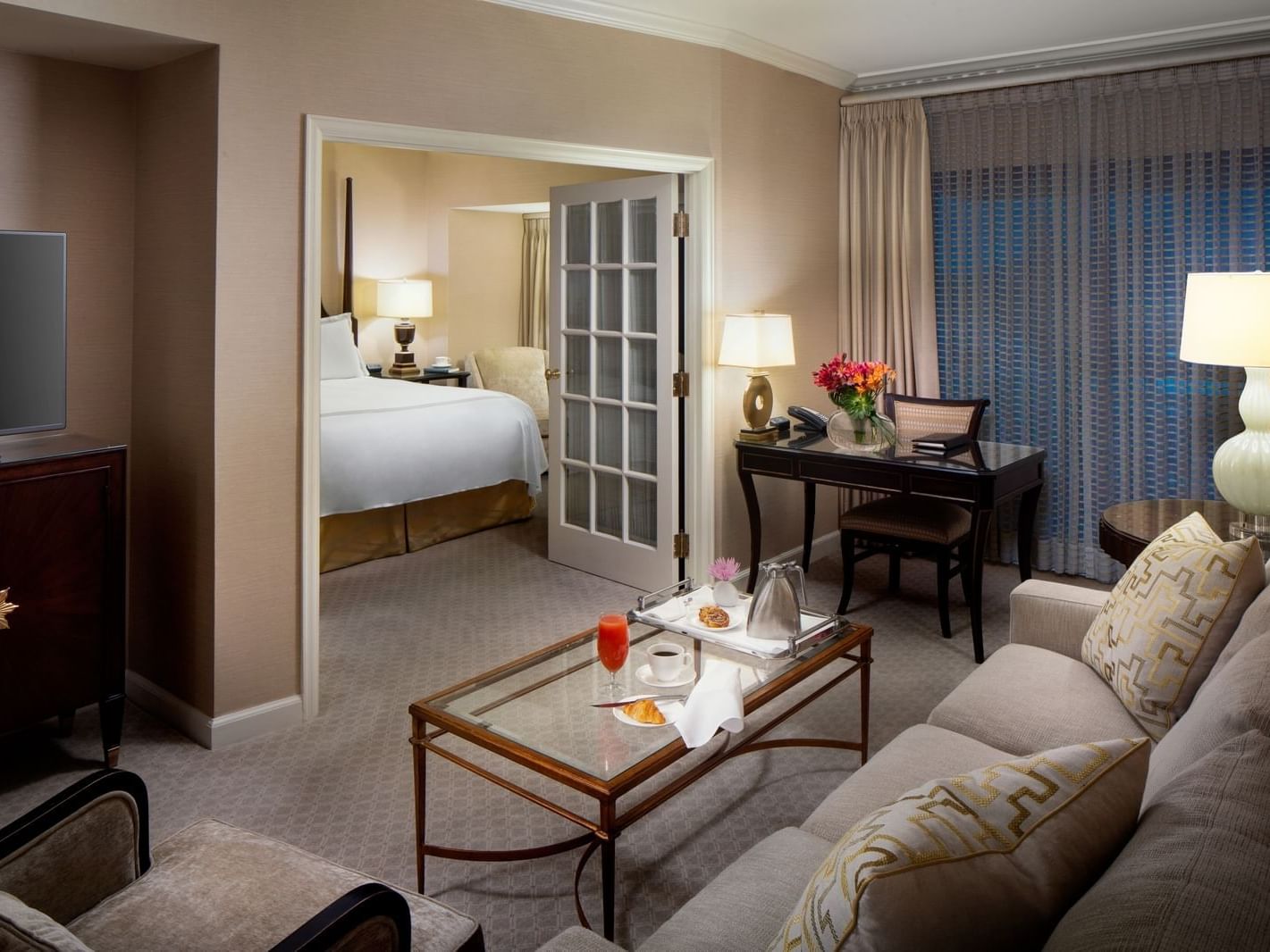 Beautiful Luxury Suites Near Me The Townsend Hotel