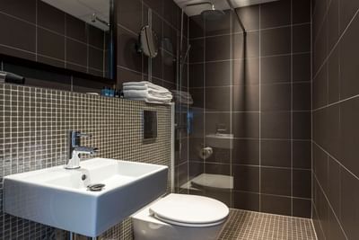 Tyrifjord Hotel Norge skandinavisk rom bad