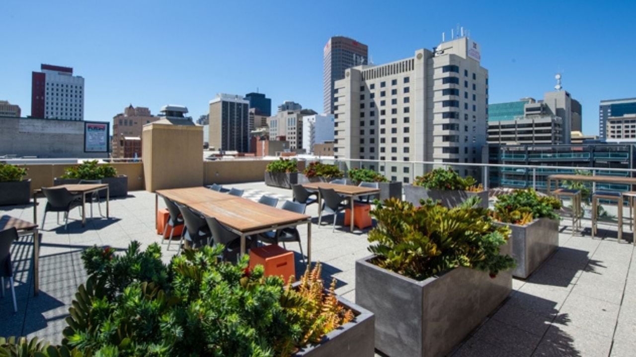 UniLodge Metro Adelaide Rooftop Terrace