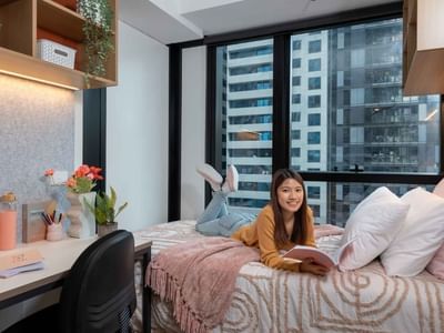UniLodge-Melbourne-Central-Studio-Long