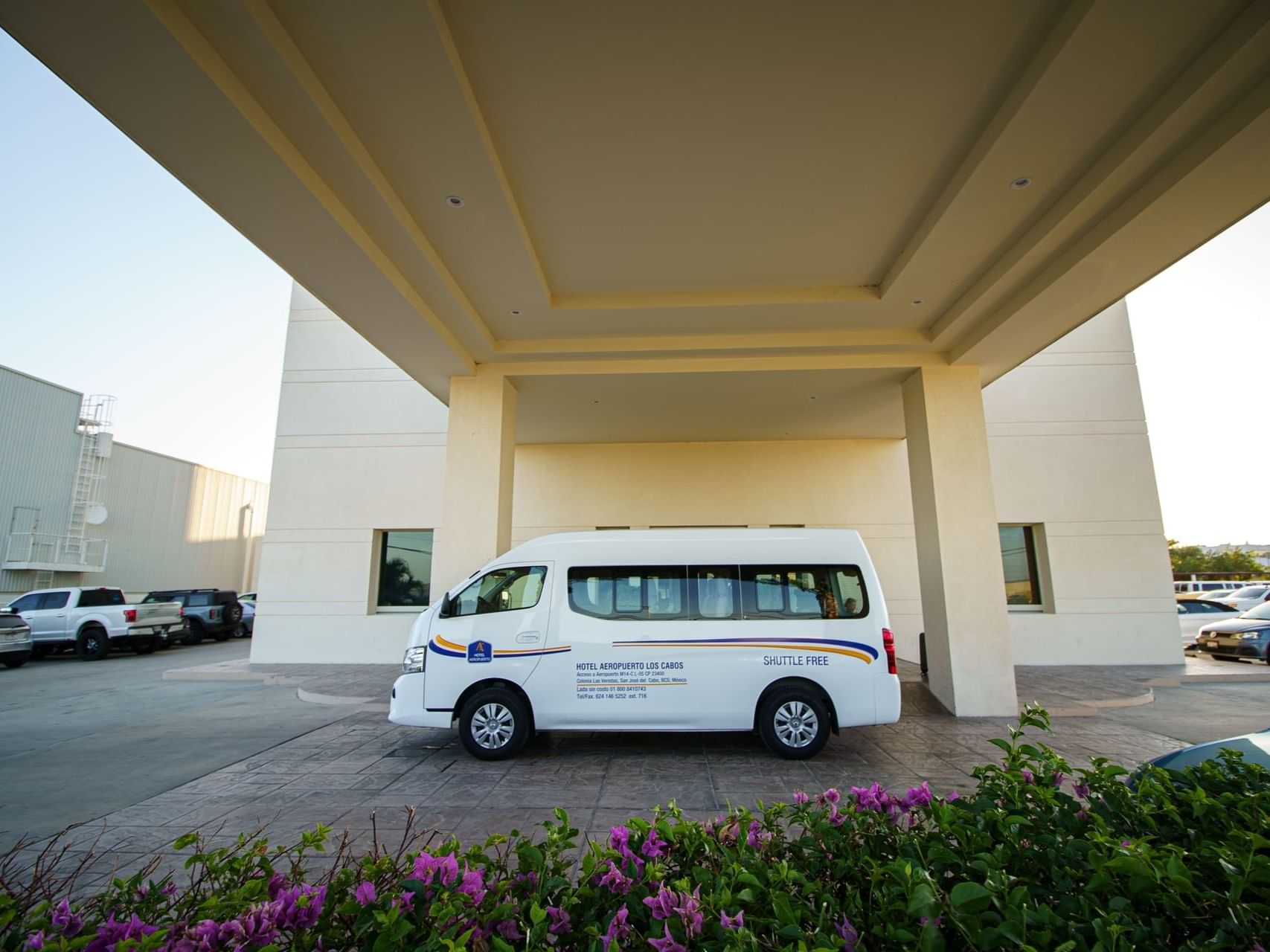 Shuttle used for free transportation at Hotel Aeropuerto