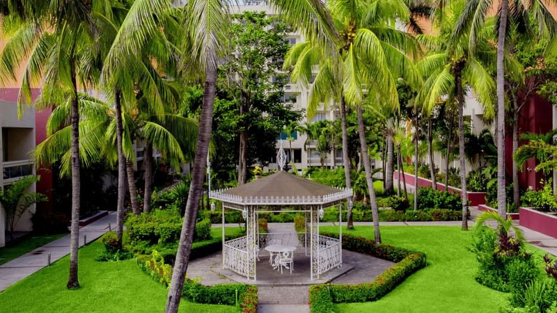 The gazebo in the garden at Gamma Tampico