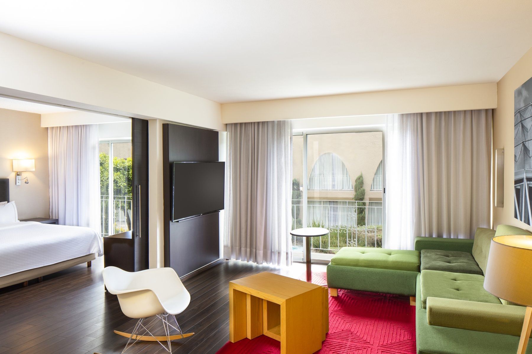 AMPLIAS HABITACIONES