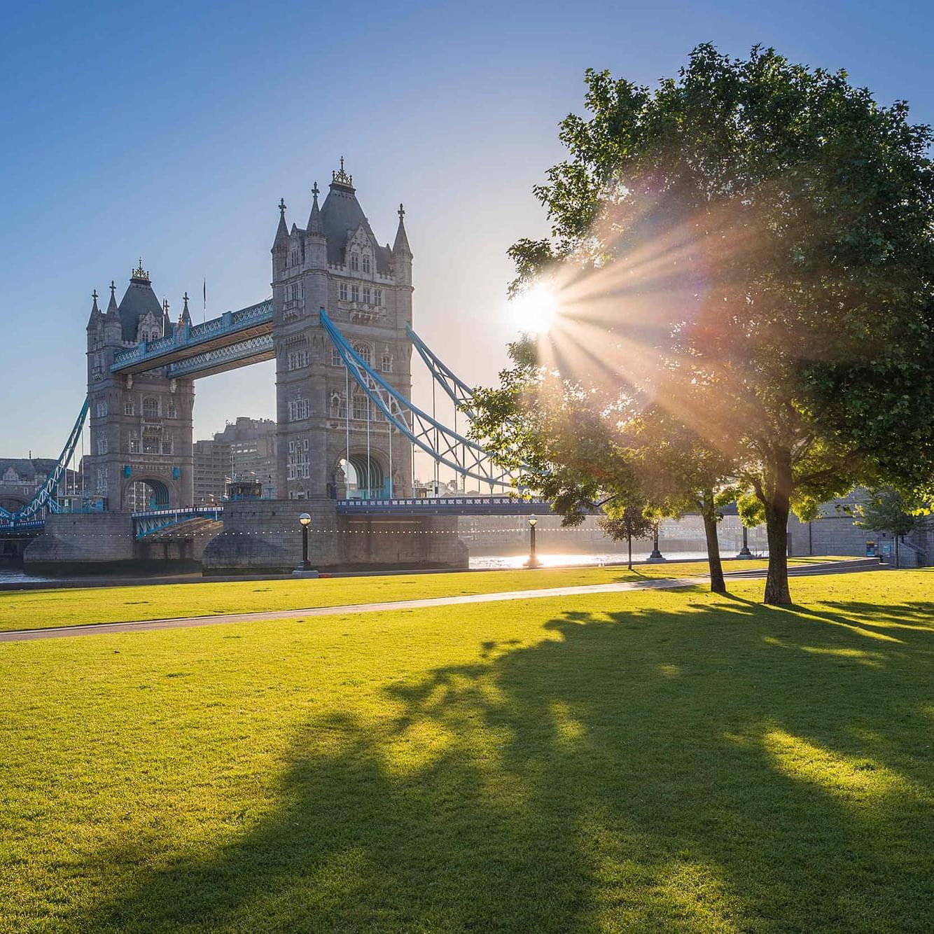A sunny day at the Tower of London near Capital Hotel
