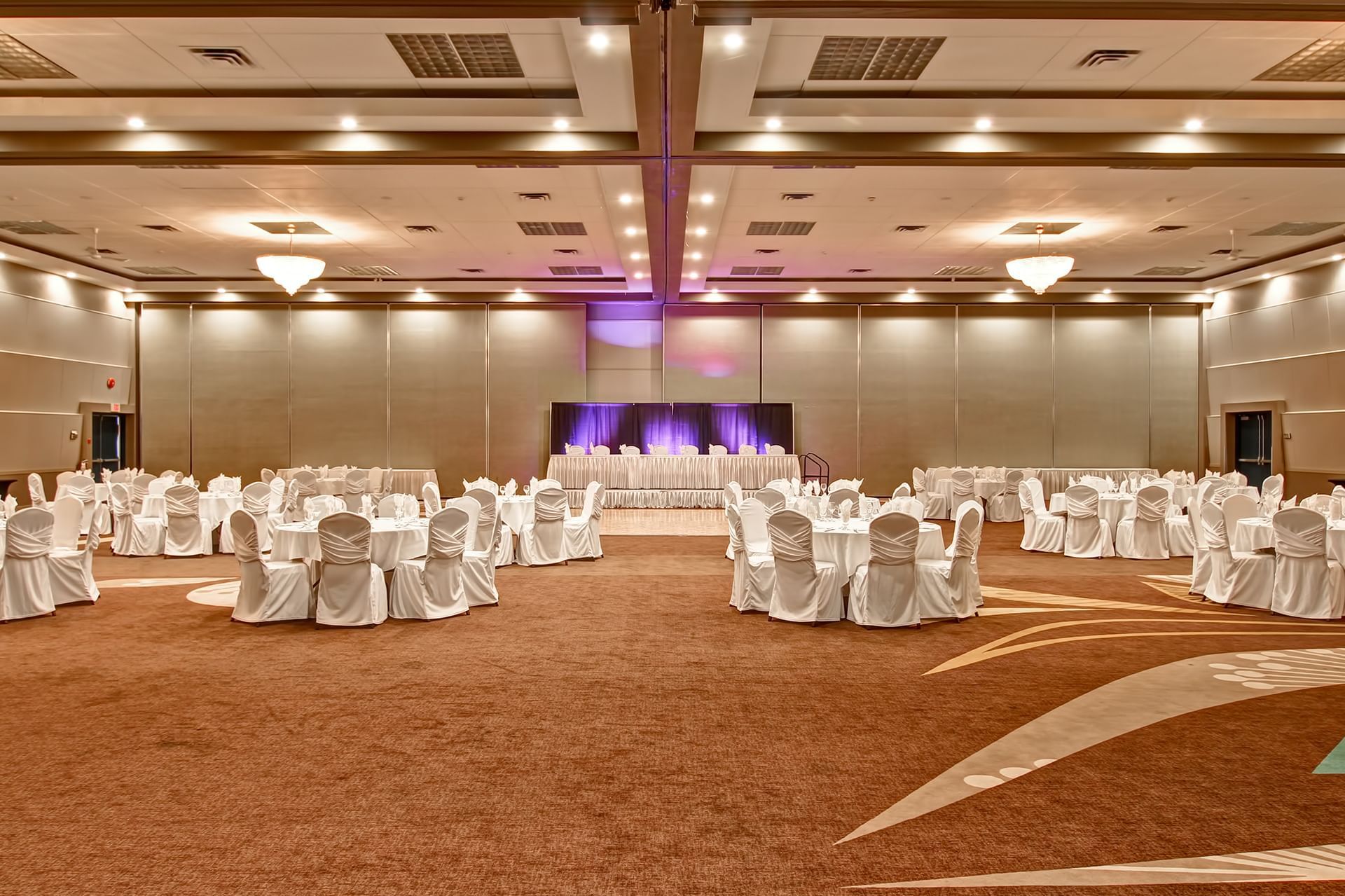 Coast Kamloops Hotel & Conference Centre - Ballroom