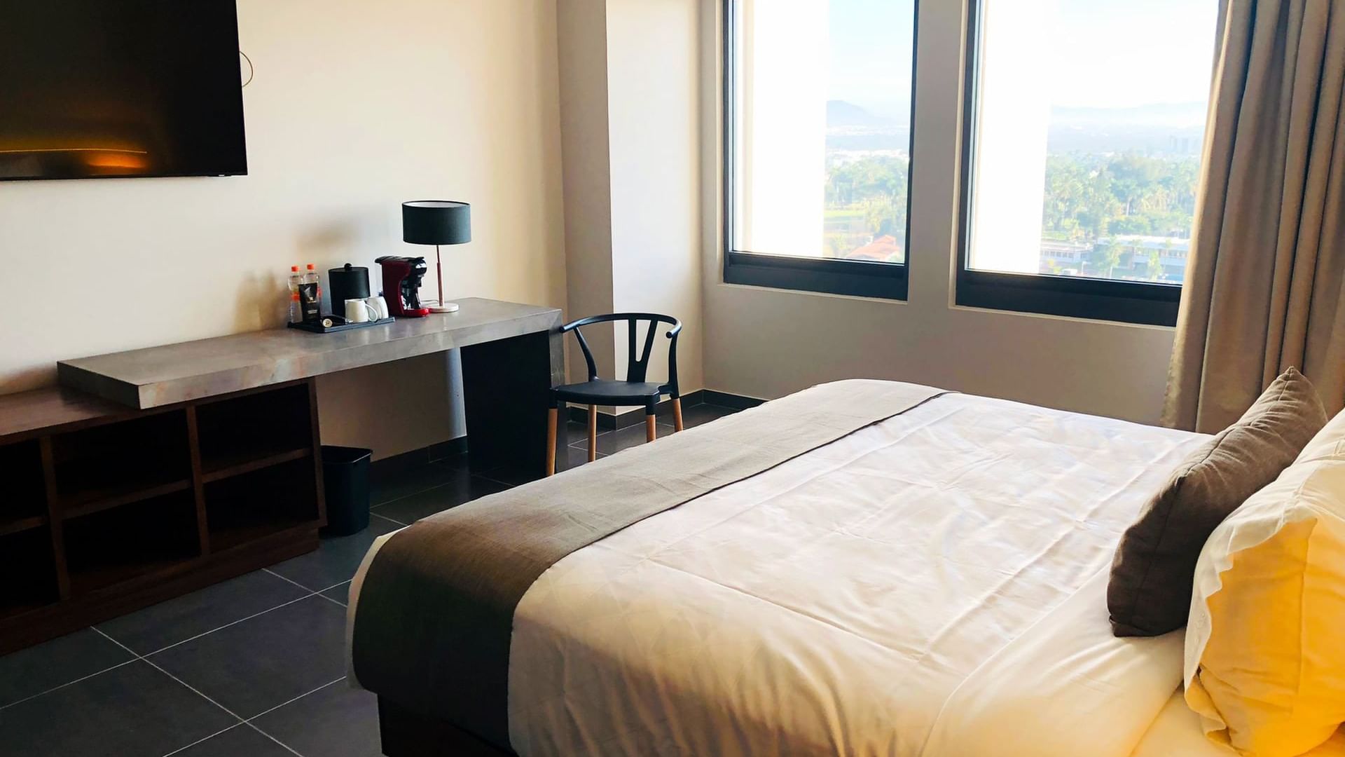 Habitación de Lujo King para Discapacitados | Alojamiento todo incluido, image size:1920x1080