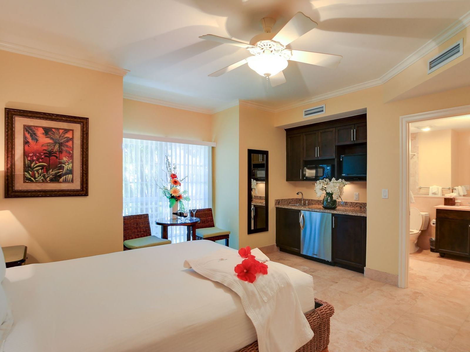 Bedroom of Studio at Windsong Resort On The Reef