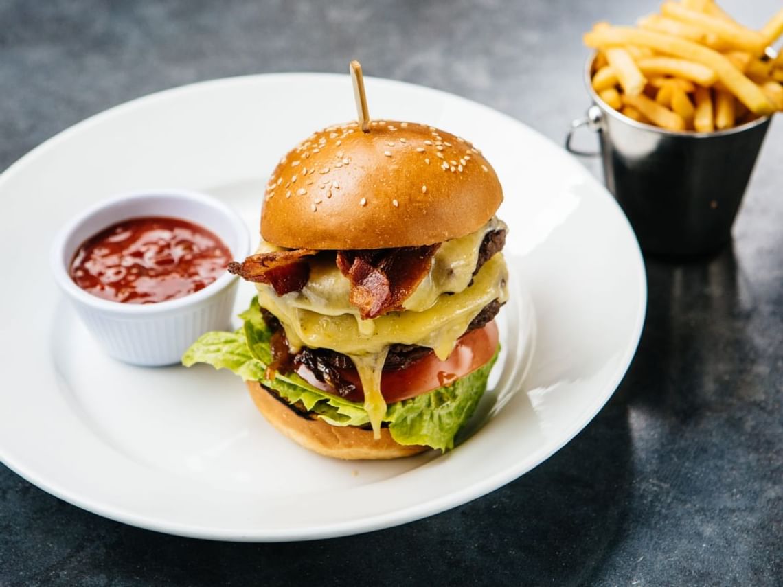 VQ Vingt Quatre 24 Hour Restaurants London St Giles Hotel London vq-vingt-quatre-24-hour-restaurants-london-st-giles-hotel-london