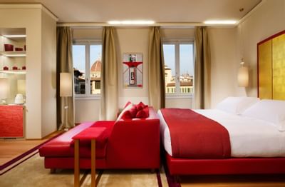 City view queen size bedroom at Grand Hotel Minerva