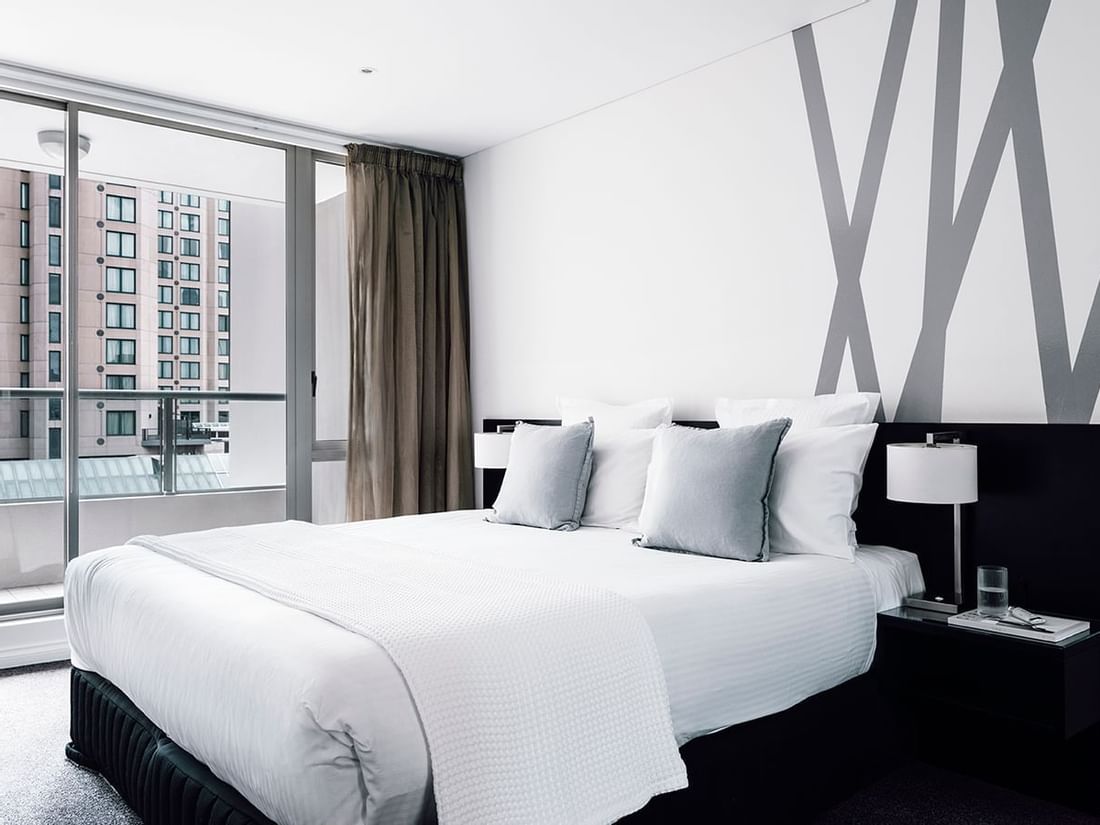 1 Bedroom Superior Suite with a balcony at Quay West Suites Melbourne