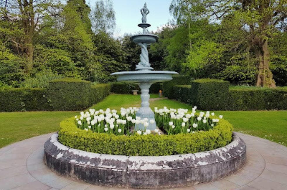 Facts ABout Bracknell featuring South Hill Park