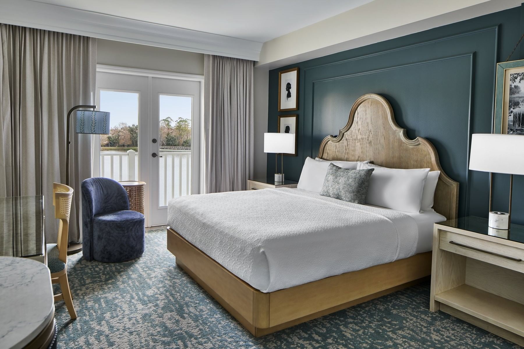 King Guest Room Lake View