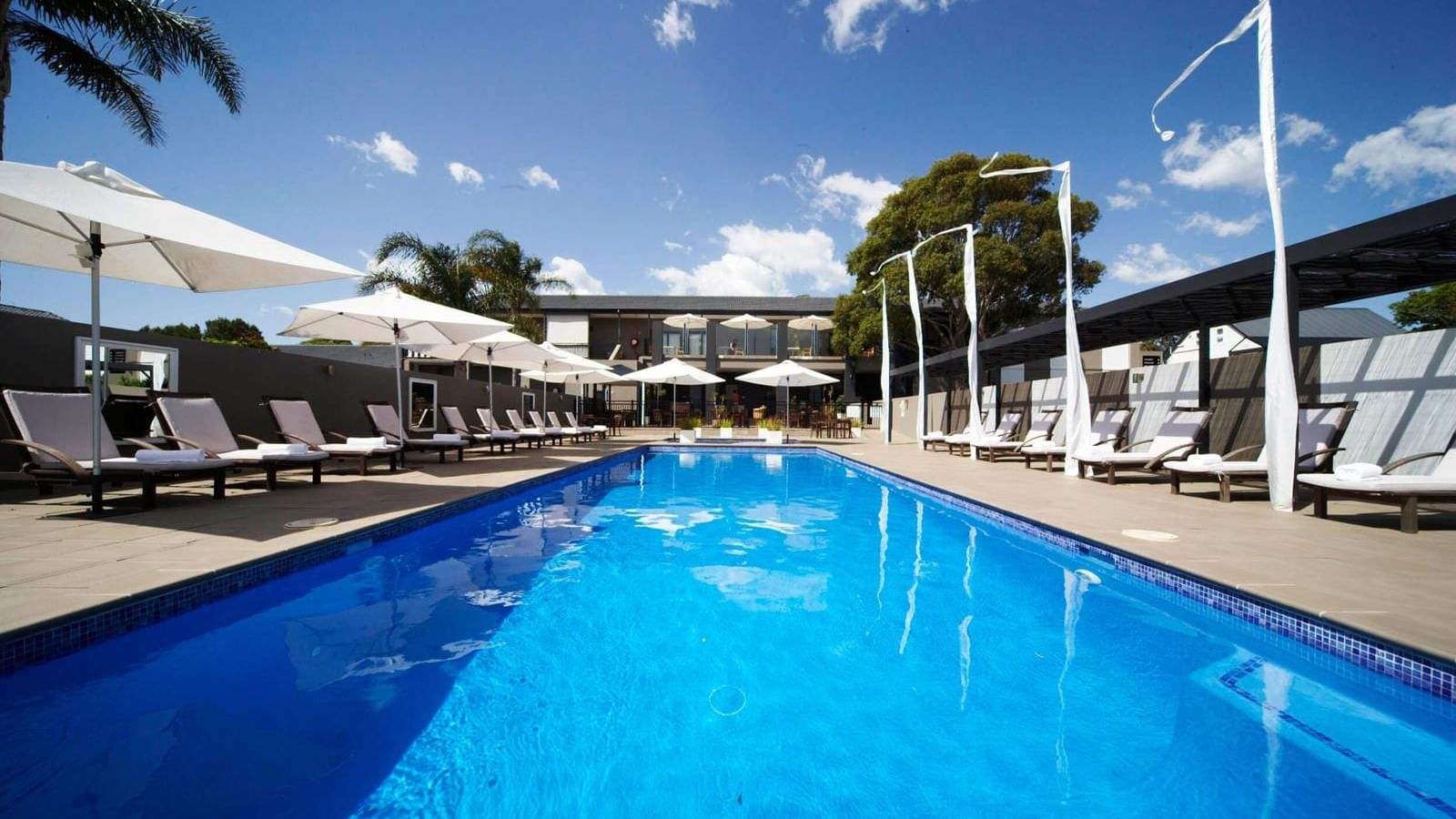Out door at Mercure Gerringoing hotel