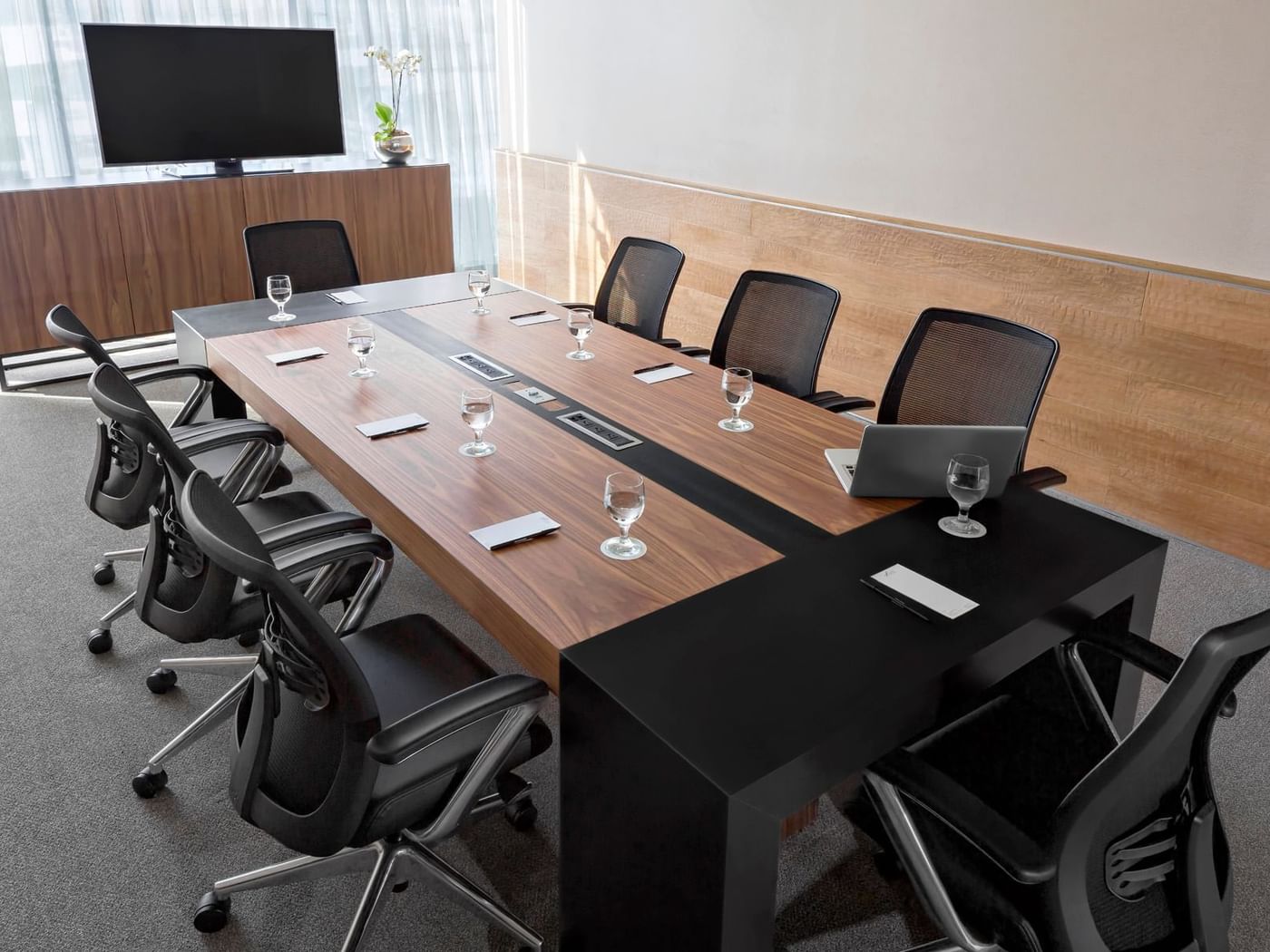 Boardroom set-up in Sala de juntas Diana, Palma y Caballito at Fiesta Americana