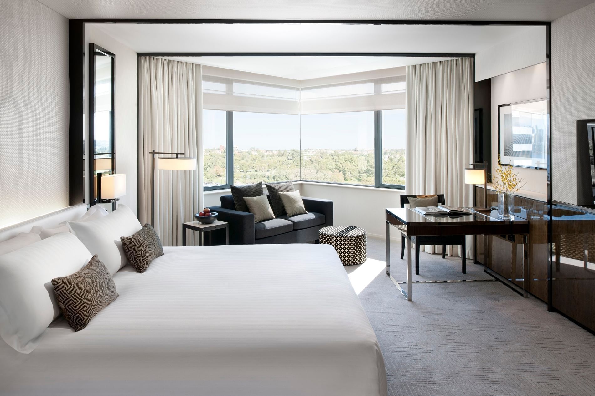 Luxe King Accommodations At Crown Metropol Perth