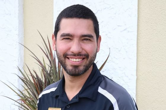 Portrait of Johnny Pabon, Chief Engineer at Rosen Inn Closest to Universal