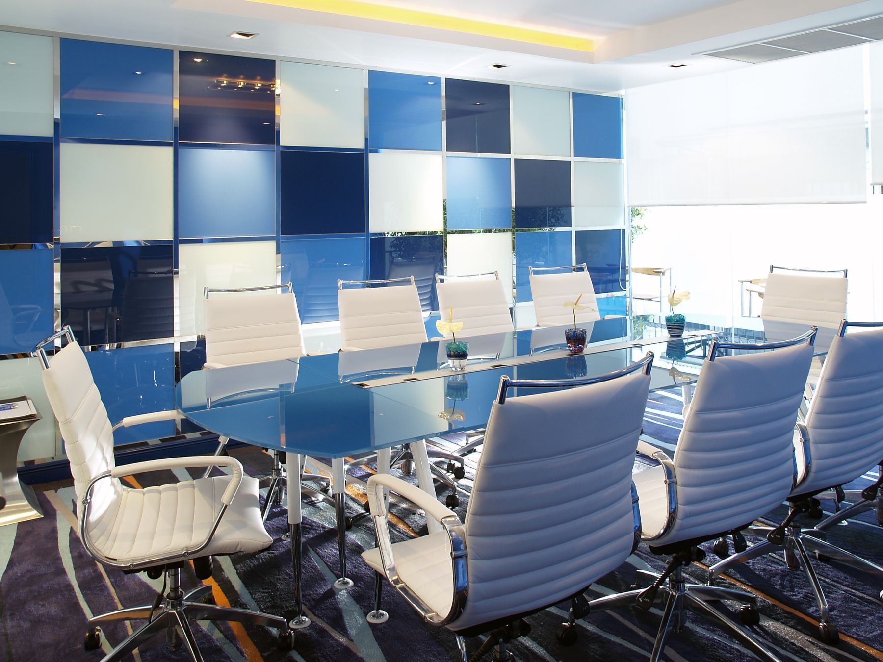 white & blue color boardroom area at Dream Bangkok 