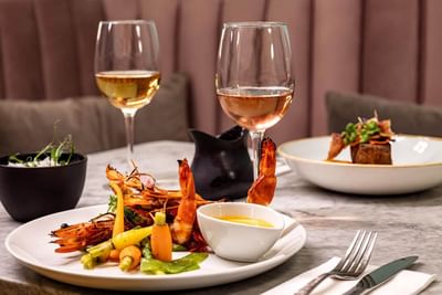 Fine dining at The Magnolia Hotel