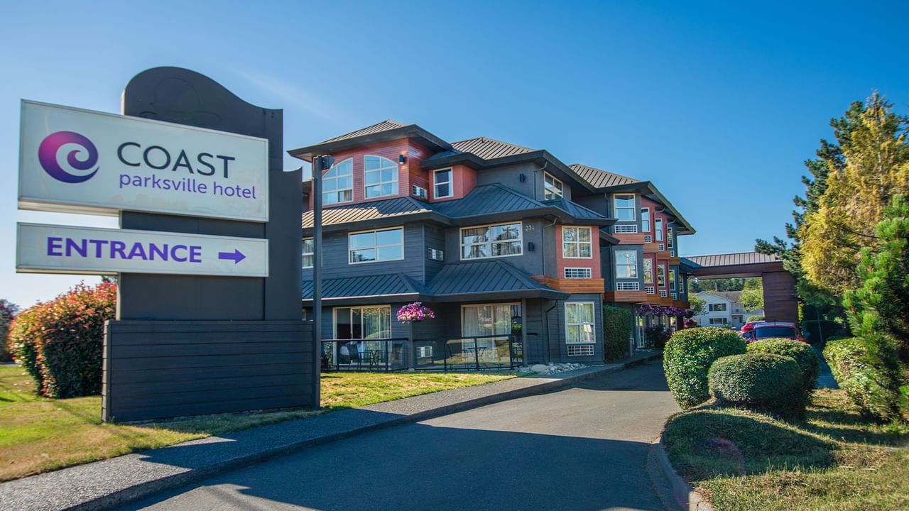 Exterior of Coast Parksville Hotel
