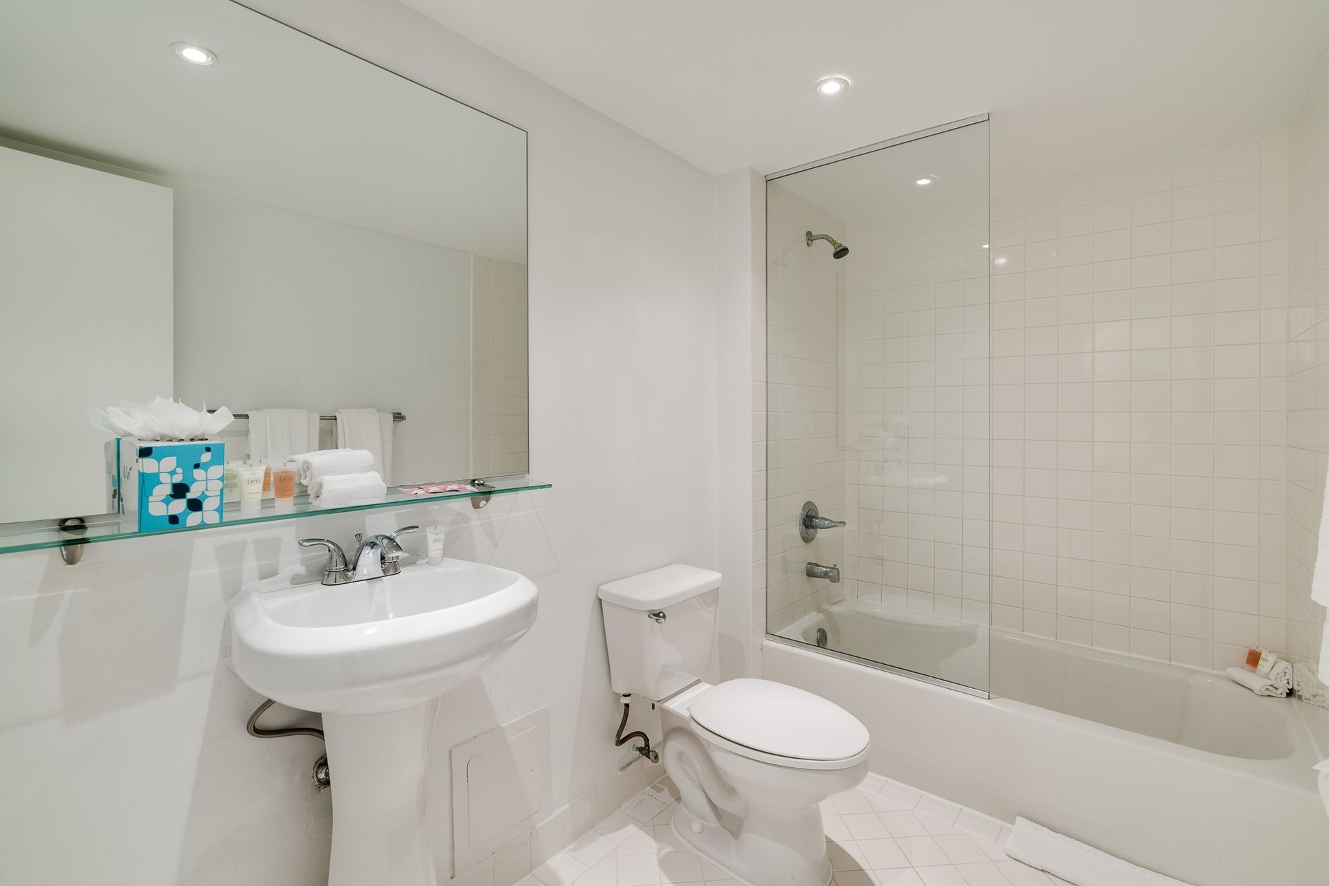 Crest Hotel Suites — photo 40 of 60