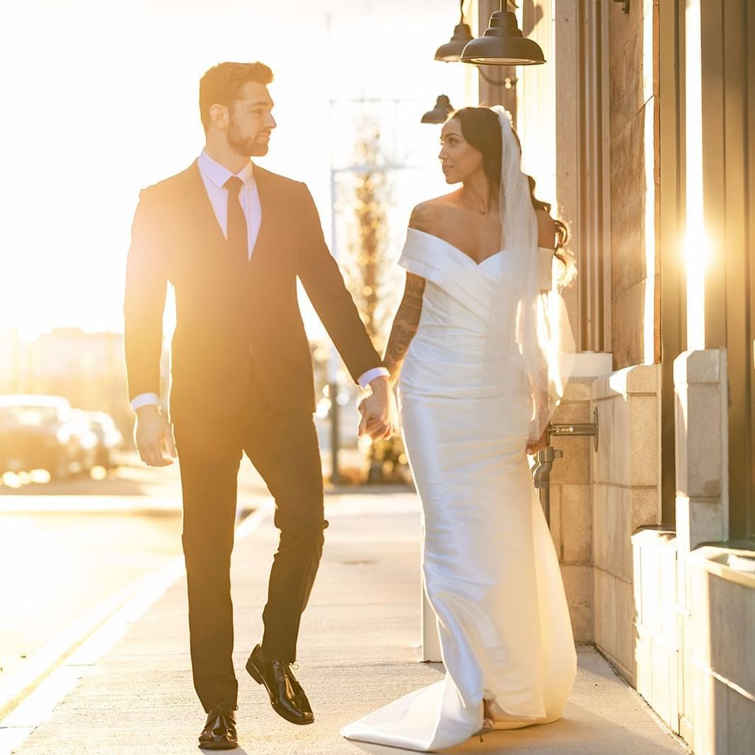 The Artisan Hotel Salem Wedding Sunset