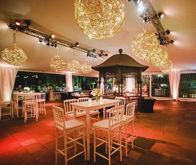 Table arrangement  for an event at Hotel Emperador Buenos Aires