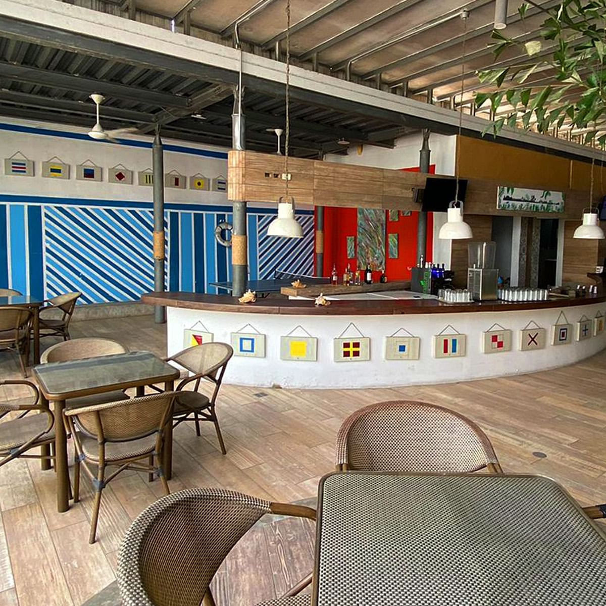 Interior of the dining area at Hotel CLC Mamonal Cartagena