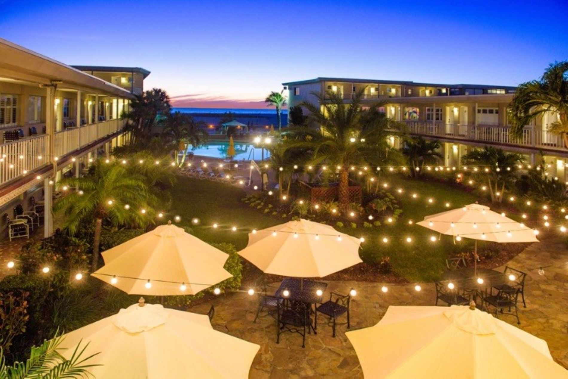 Ikki Woo Woo Thunderbird Bar Treasure Island Fl