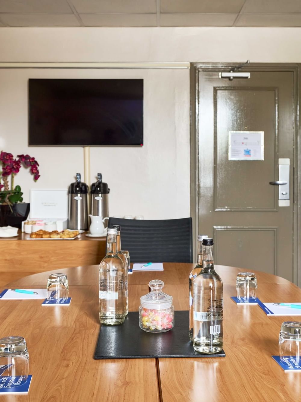 Syndicate Room 2 - Heathrow Terminal 5