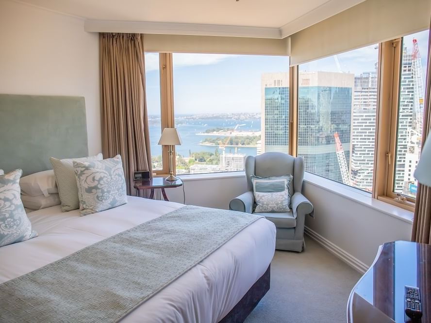 2 bedroom city view penthouse at Sebel Quay West Suites Sydney