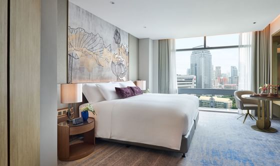 Large Bed & city view, 1 Bedroom Suite, Chatrium Grand Bangkok