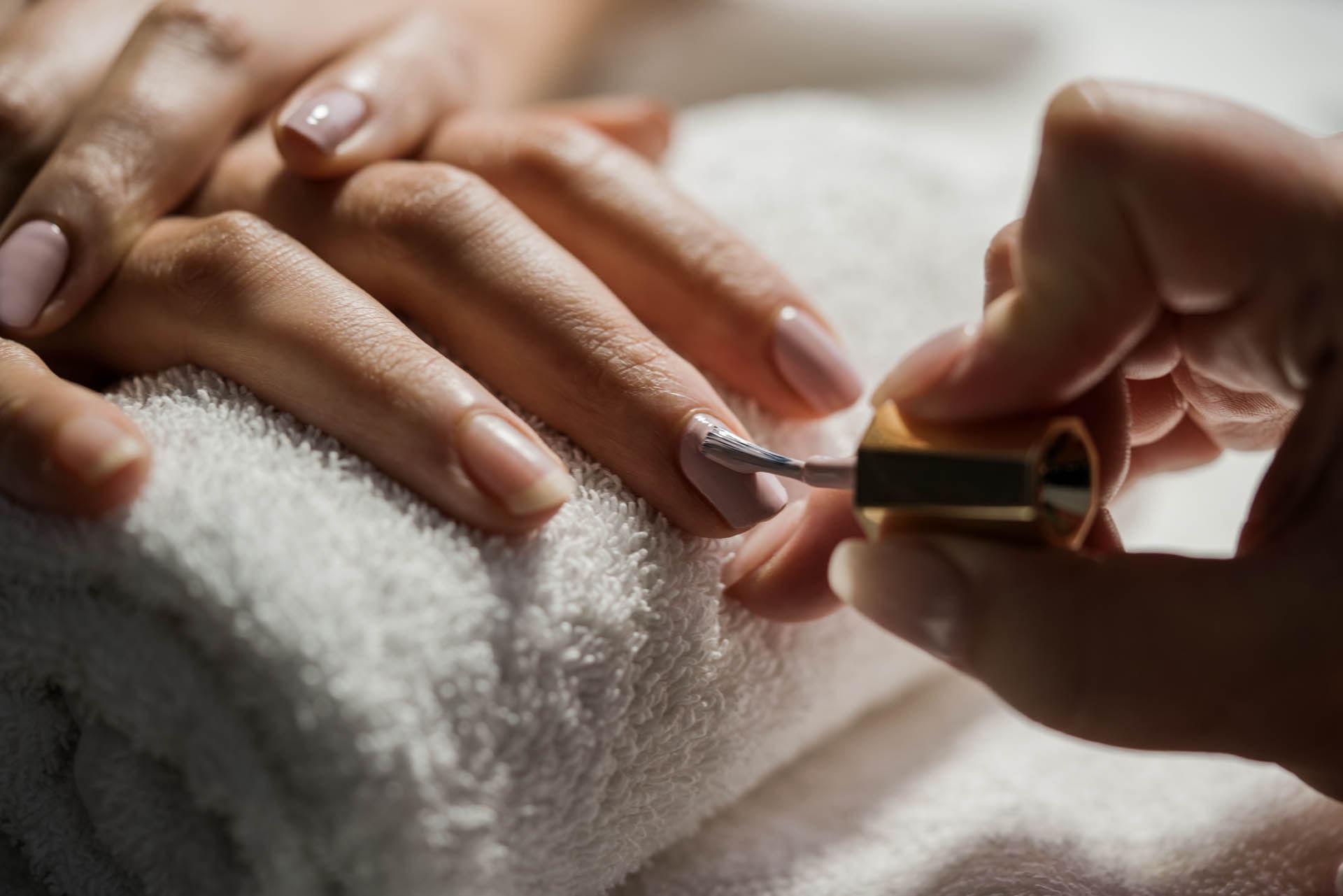 Woman Nail Filling In The Spa At Warwick Le Crystal Montreal 6946