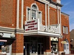 View of the Lake Placid Palace Theatre near High Peaks Resort