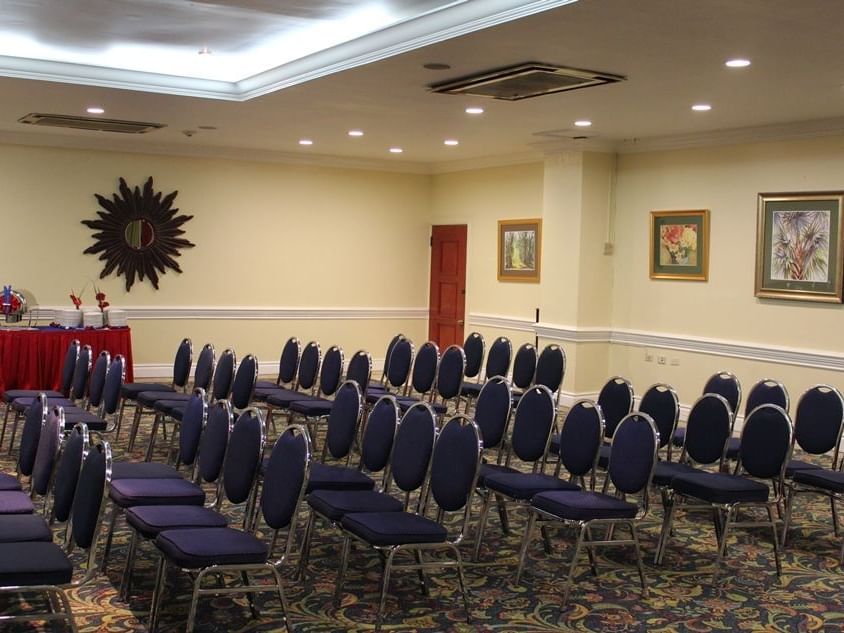 classroom style meeting setup
