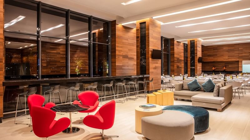 98452144_Lobby4_4600x3066_result