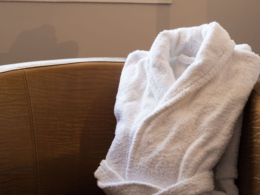 Folded bathrobes in Hotel du Golf de l'Ailette