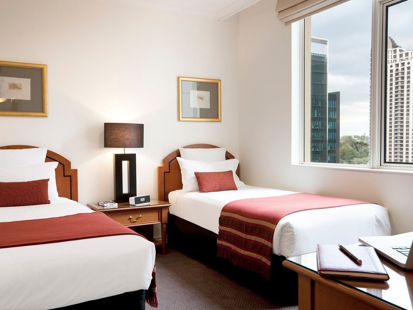 Quay_West_Suites_Auckland_Twin_Bedroom_in_Two_Bedroom_Suite