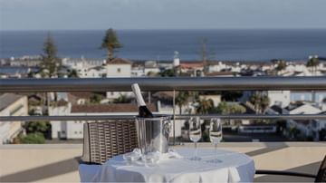 Romance & Tasting Moments
