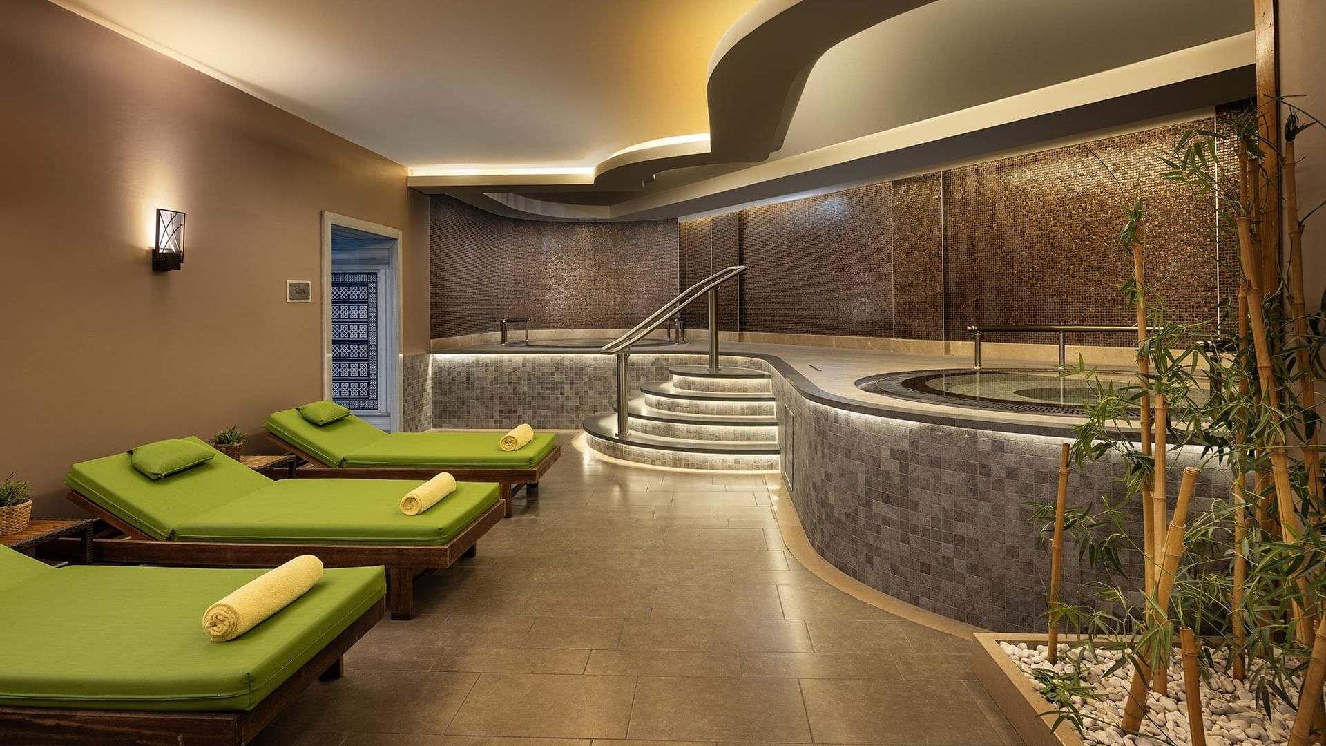 Two hot tubs in BeFine Spa at Titanic Business Kartal