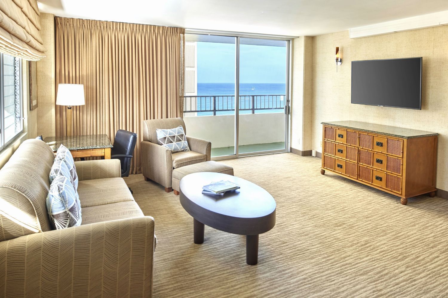 Waikiki Resort Hotel — photo 45 of 60