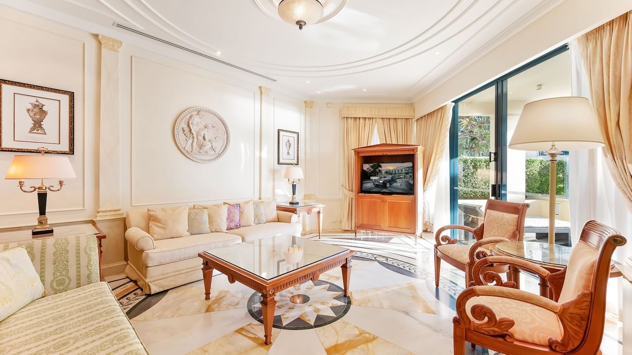 Three Bedroom Plunge Pool Condominium at Imperial Gold Coast