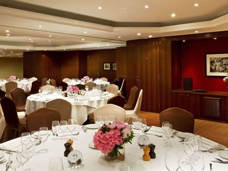 Tables rondes banquets - Warwick Paris
