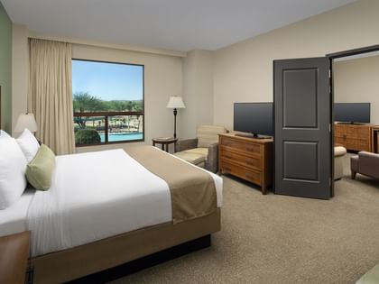 DELUXE QUEEN ACCESSIBLE ROOM