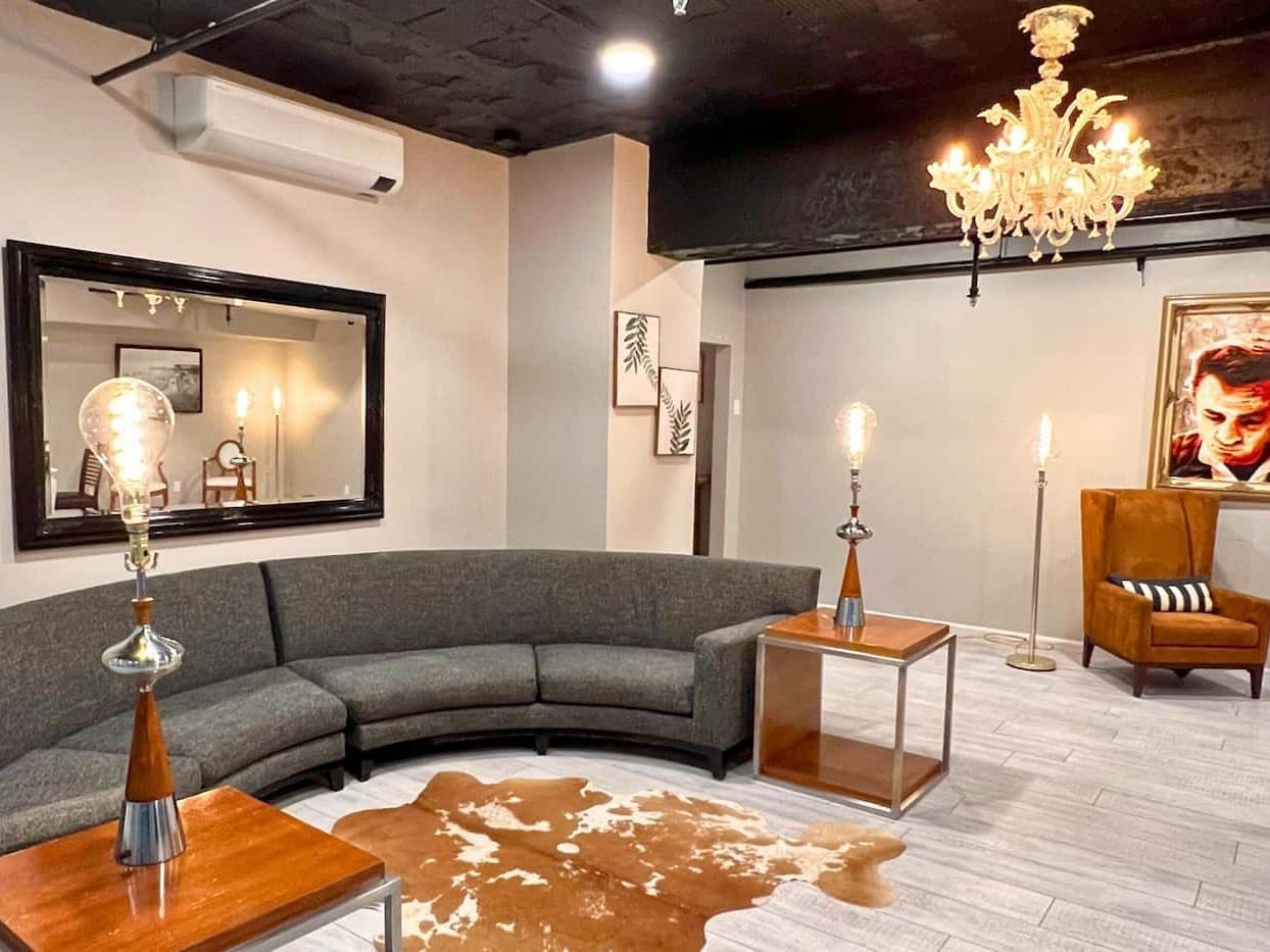 Concierge Lounge at the Berkeley Oceanfront Hotel